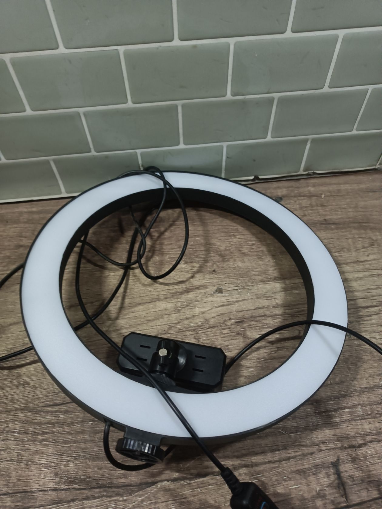 Кільцева LED лампа AIXPI Model L218 зі штативом для телефону 3848 - фото фото фото 3