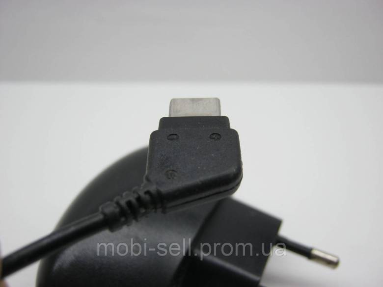 Зарядное устройство Samsung TAD437EBE, 5V/0.7A - фото фото фото 3