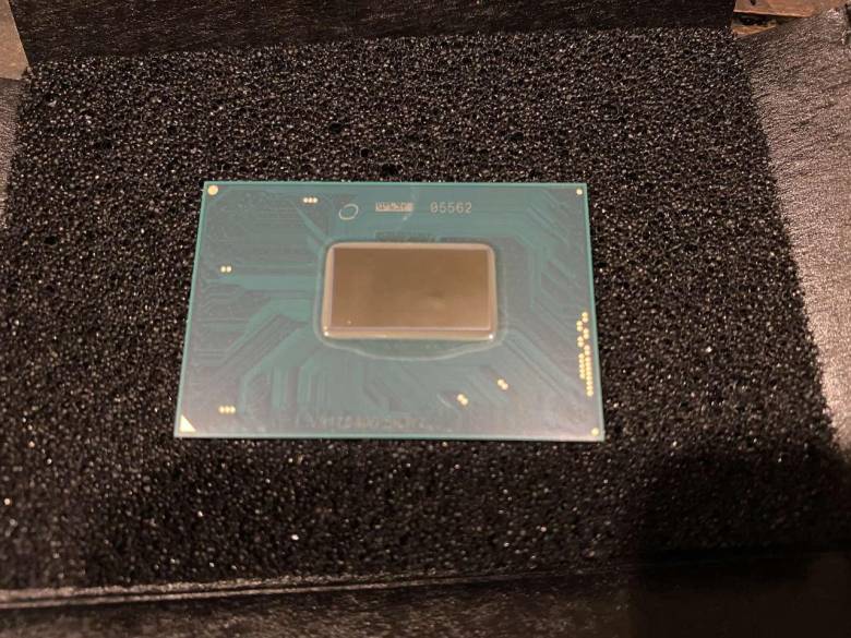 Процесор Intel Core i7-8850H 6-ядерний для ноутбука новий - фото фото фото 2