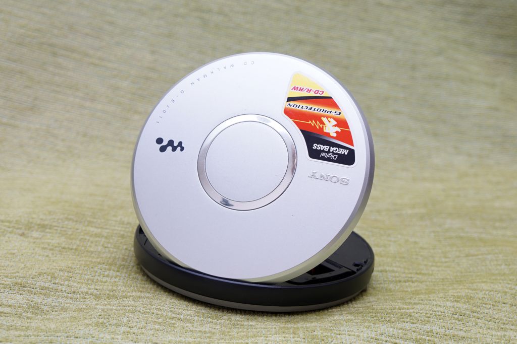 Sony D-EJ01 CD Walkman - фото фото фото 0