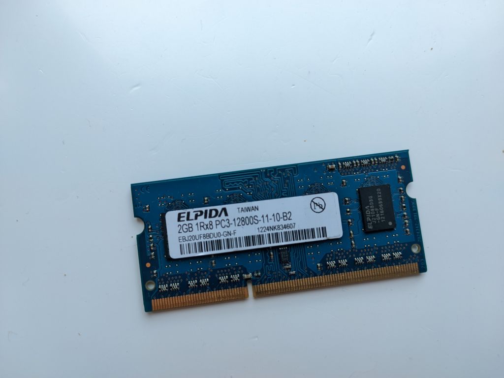 Elpida SODIMM DDR3 2Gb 1600MHz 12800s CL11 EBJ20UF8BDU0-GN-F - фото фото фото 4
