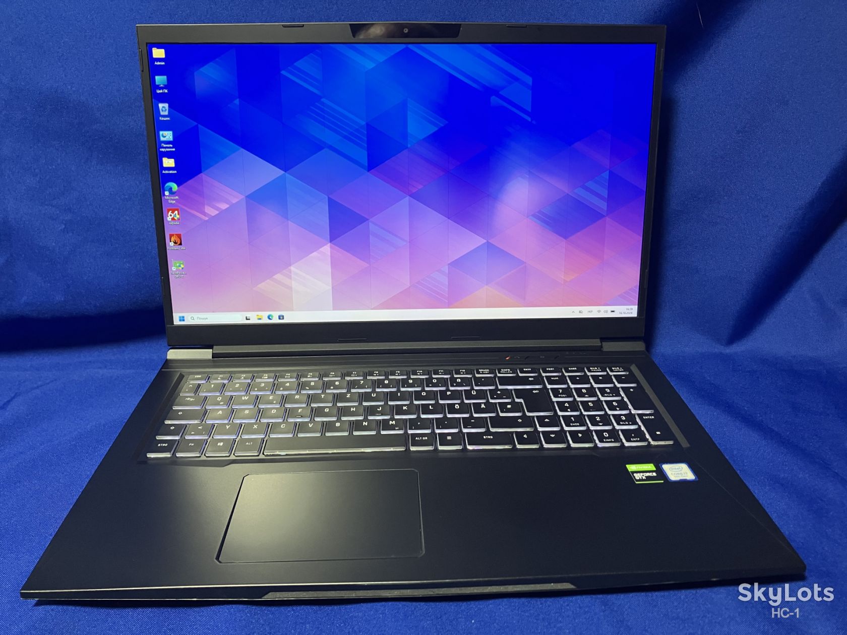 Schenker Media 17/ i7-9750H/ GTX 1650/ 16GB DDR4/ 120GB SSD/ 17.3" FullHD 144Hz - фото фото фото 0