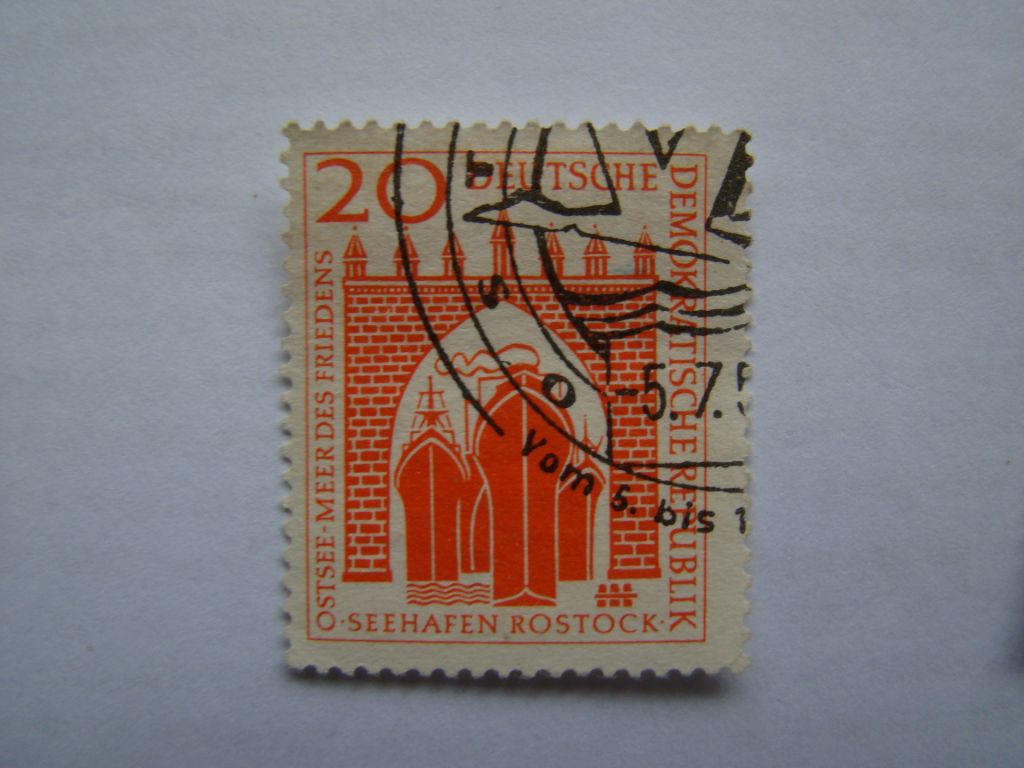 ГДР, Михель, Германия 2010, 634, Верфи Ростока  (I). - фото фото фото 0