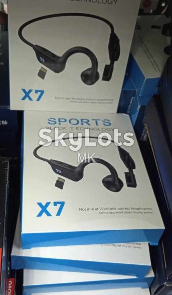 Преміум Бездротові вологозахищені навушники c екраном  bluetooth    Sport Black Technology X7 - фото фото фото 0