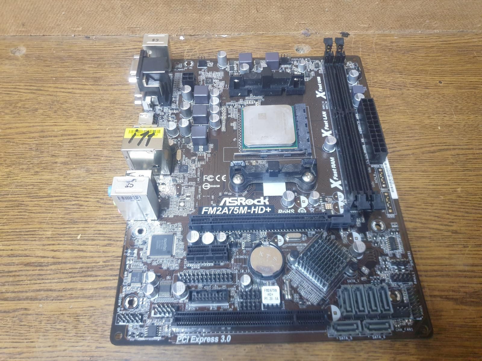 ASRock FM2A75M-HD+  Сокет FM2 i11 - фото фото фото 0