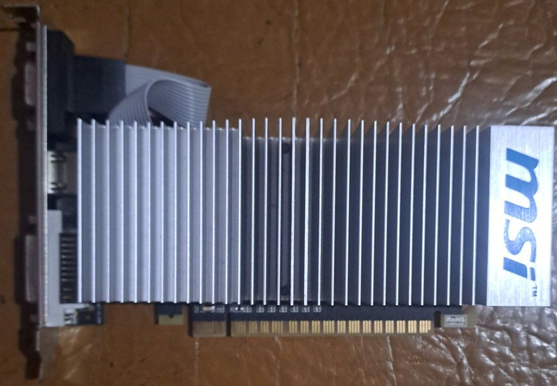 відеокарта  MSI GeForse 210  робоча - фото фото фото 0