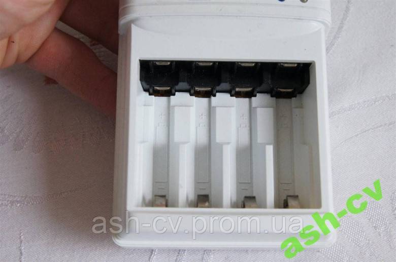 Зарядний пристрій для акумуляторів, AA, AAA, 1.2V, (1.5V), BASETech, BTL-1 - фото фото фото 3