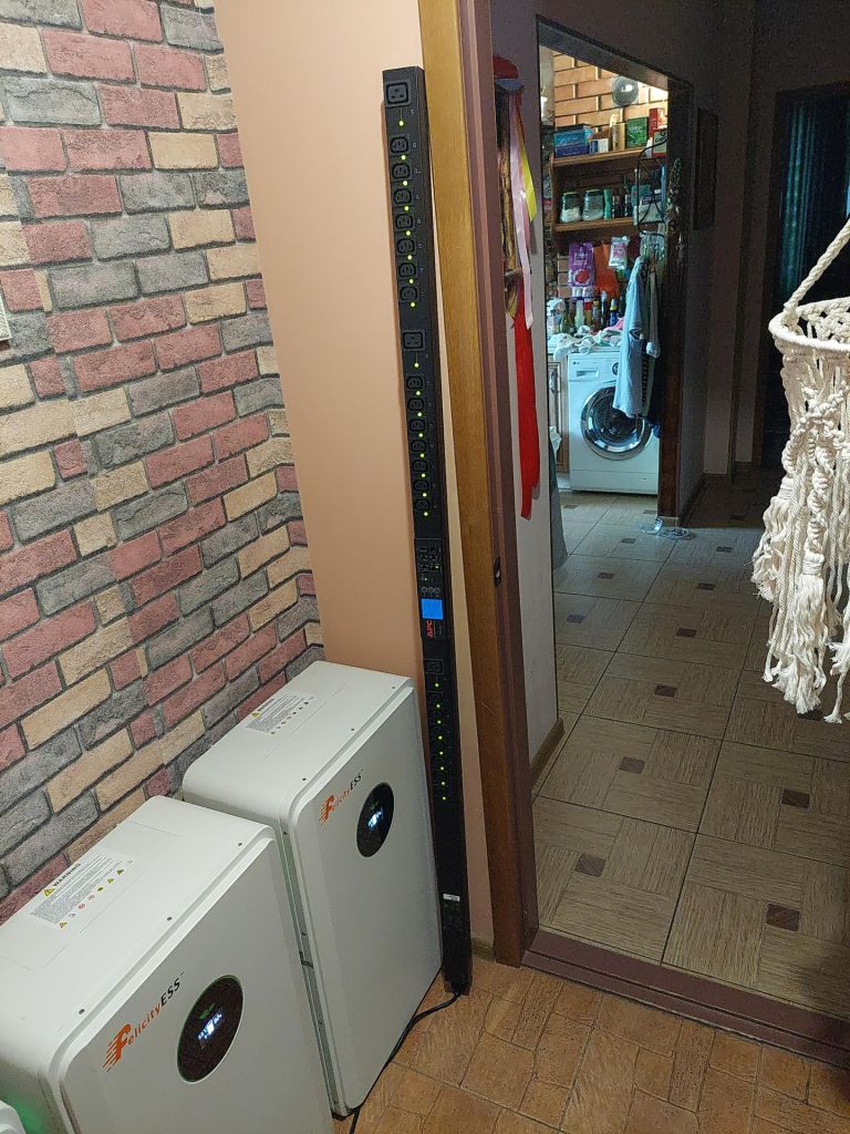 БРП APC AP8959EU3 Schneider Electric Пристрій віддаленого керування живленням - фото фото фото 0
