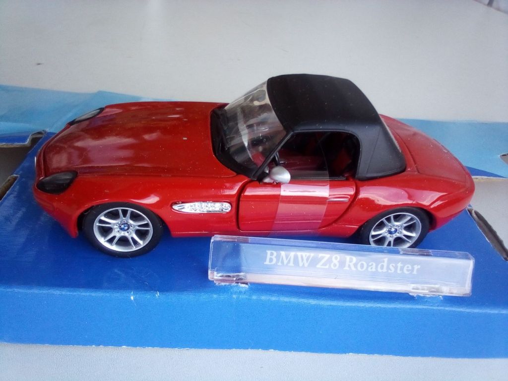 Hongwell BMW  Z8 Roadster 1:43 Cararama - фото фото фото 0