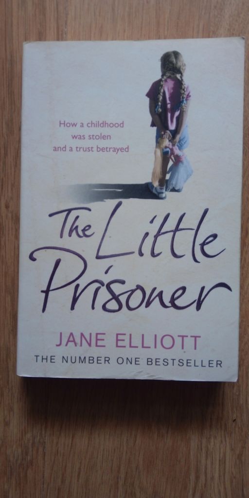 Little Prisoner The Jane Elliott English на Английском книга - фото фото фото 0