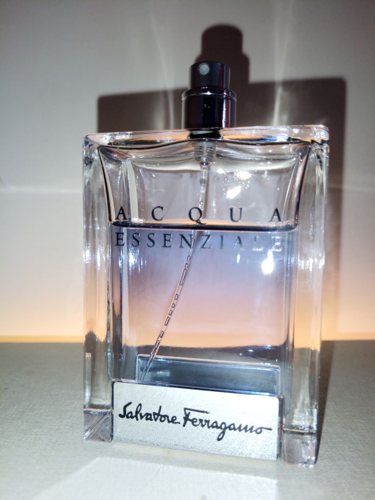 Salvatore Ferragamo Acqua Essenziale - фото фото фото 0