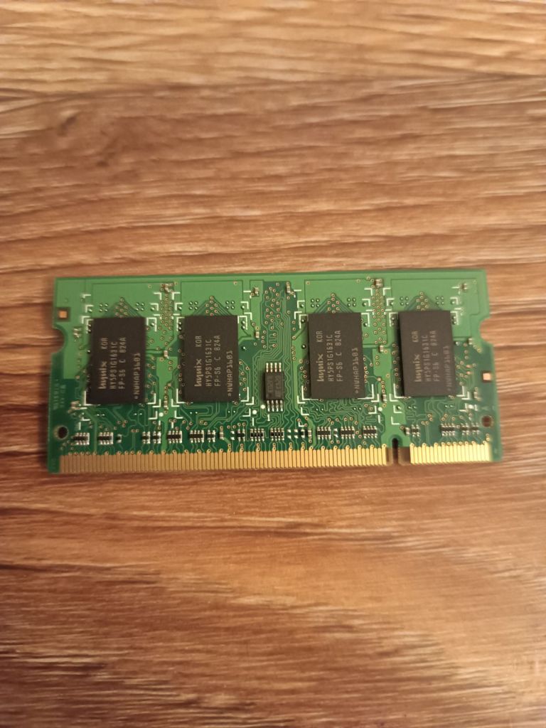 Оперативна память DDR2 Hynix 1 Gb 2R×16 PC2-6400S-66-12 - фото фото фото 0