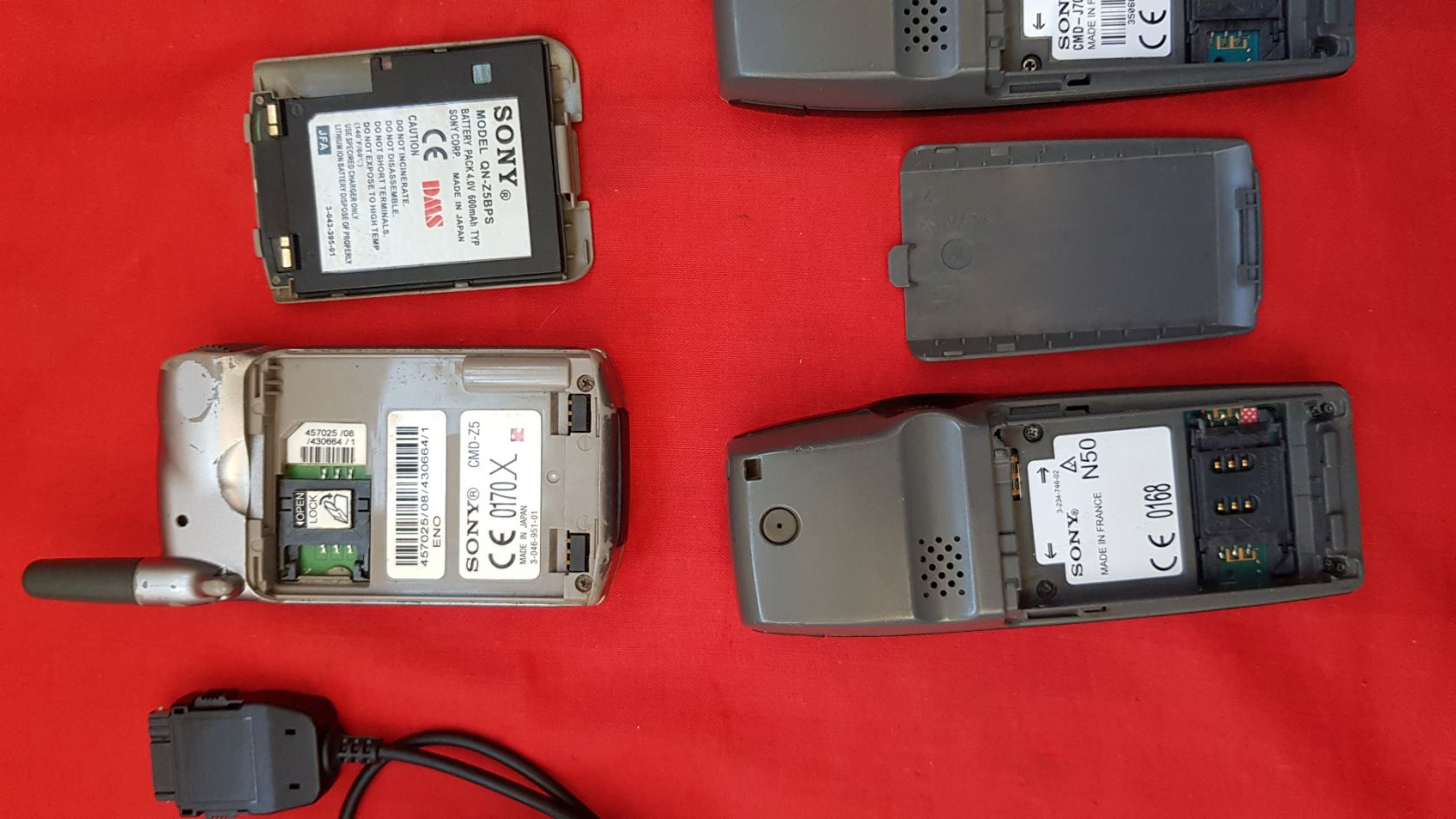 Телефоны Sony CMD-J7 Sony CMD Z5 - фото фото фото 7