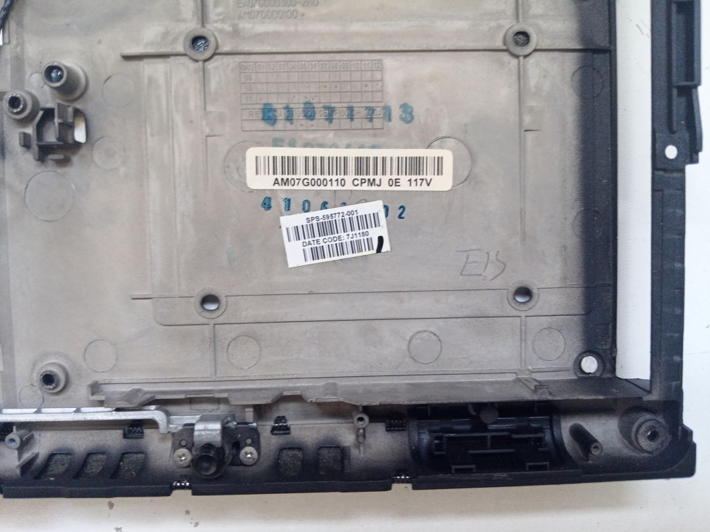 Б/У Корпус низ без сервісної кришки на HP EliteBook 8540W - фото фото фото 5