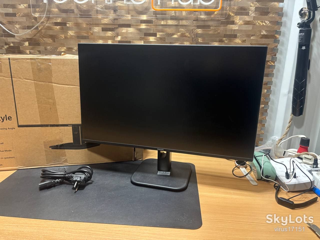 монітор Philips 24" FHD - фото фото фото 1
