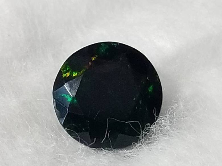 Черный опал 1.15 Ct   7.90 x 7.90 x 4.60 MM - фото фото фото 5