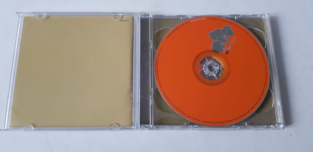 Thompson Twins Love On Your Side The Best 2CD фірмовий - фото фото фото 2