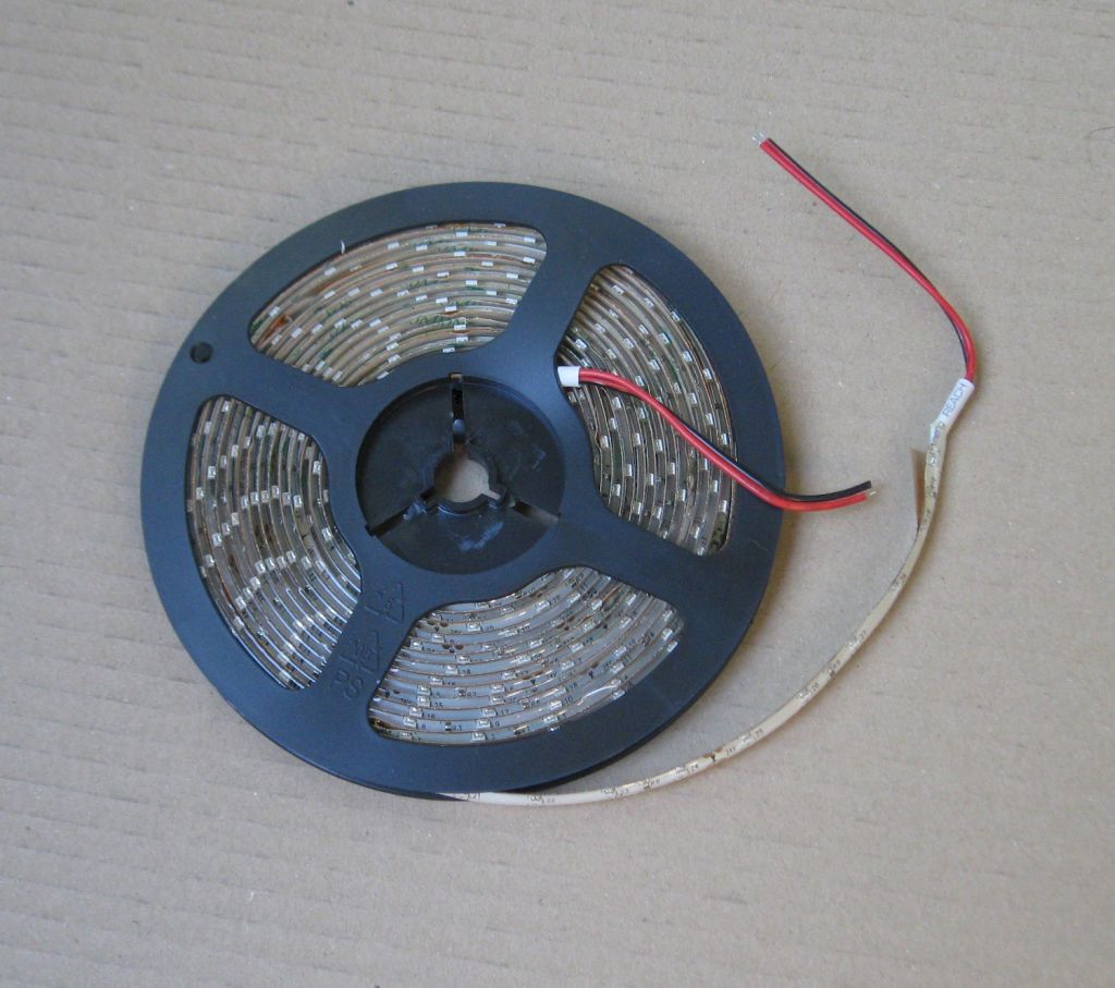 Світлодіодна стрічка синя 24В 3528 60LED/m, в сіліконі. 1м. - фото фото фото 1
