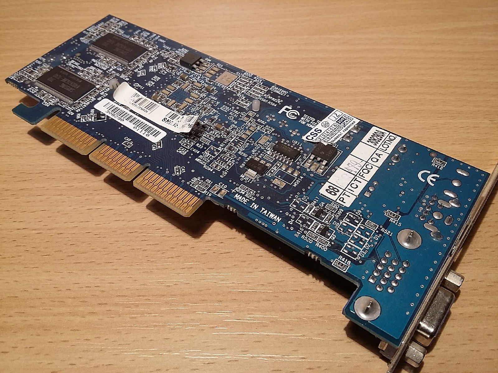 Видеокарта ATI Radeon 9200 SE Gigabyte GV-R92S64T    (AGP 8x, 64Mb) - фото фото фото 4
