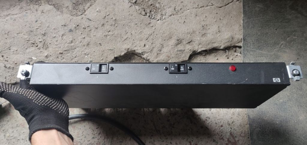 Распределитель питания HP Modular PDU Control Unit EO4504 № 220808 - фото фото фото 0