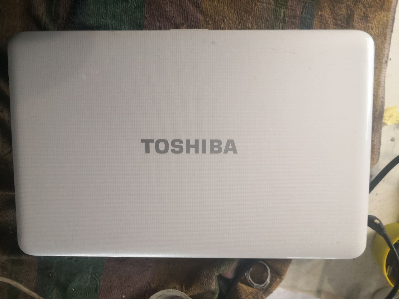 Ноутбук Toshiba Satellite C855   (51) - фото фото фото 4
