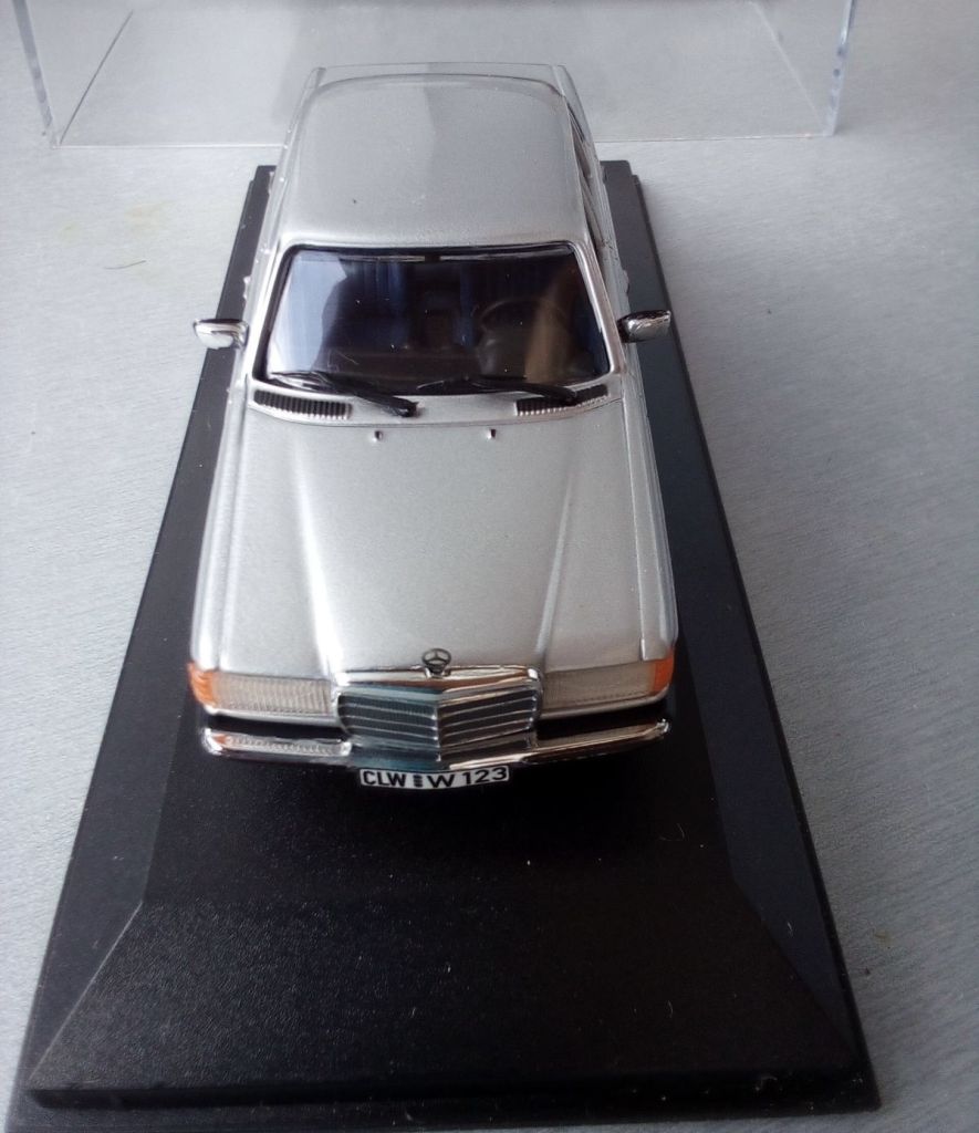 1/43 Minichamps Mercedes Benz 230 E W123 1982 - фото фото фото 5
