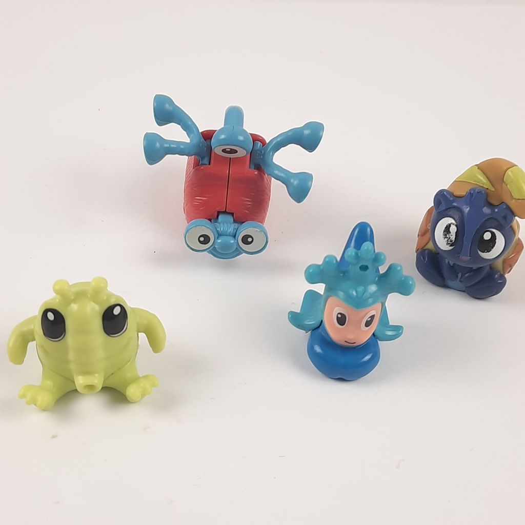 Набір фігурок із кіндерів  (11 шт.), колекційні іграшки Kinder мікс, фігурки для дітей + відео огляд - фото фото фото 2