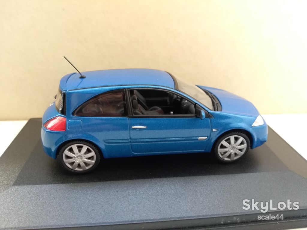 Renаult Megan Sport.Universal Hobbies.1:43 - фото фото фото 4