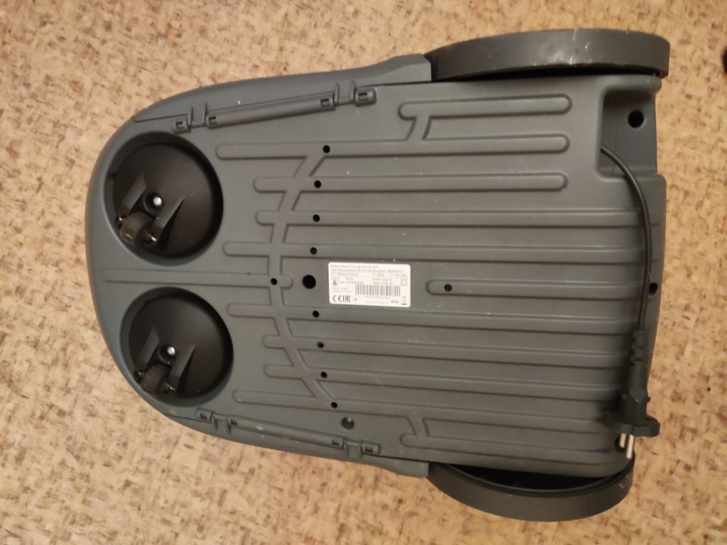 Моющий пылесос с аквафильтром Bosch BWD41740/04 1700 Вт - фото фото фото 9