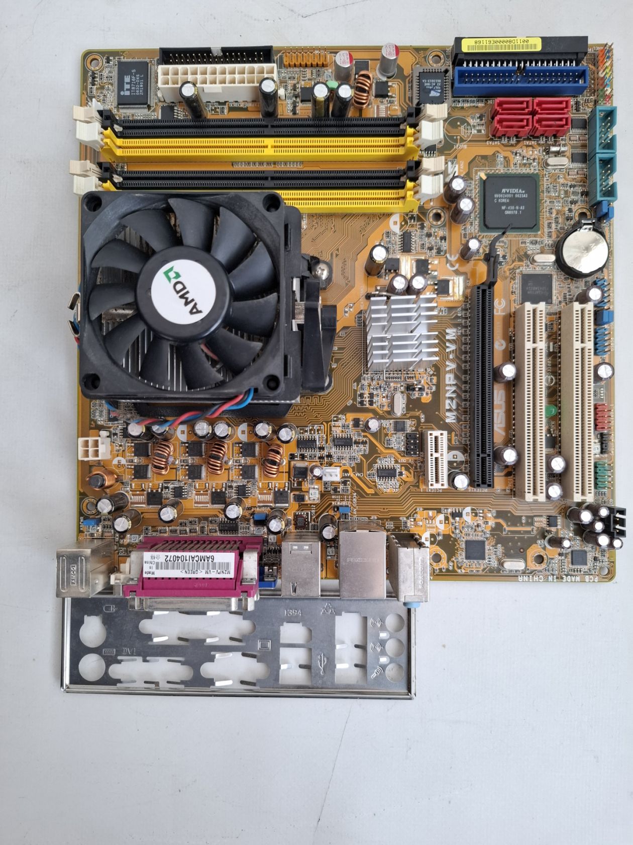 Материнська плата  Asus M2NPV-VM    (SocketAM2 GeForce 6150), AMD 3000+      (№63) - фото фото фото 1