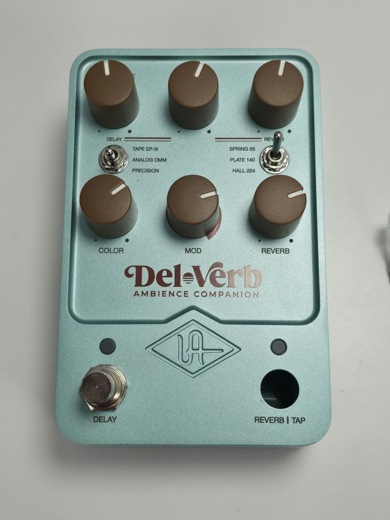 Педаль ефектів Universal Audio UAFX Del-Verb Ambience Companion Delay/Reverb - фото фото фото 3