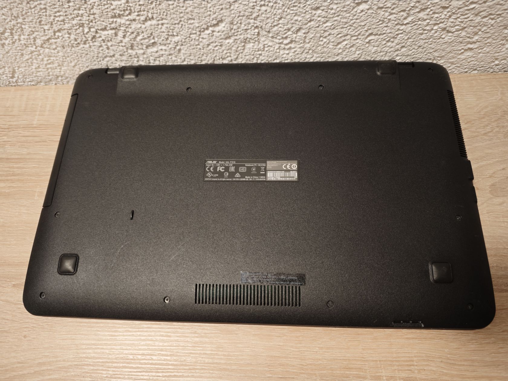 Ноутбук 17.3" Asus Intel Pentium N3700/DDR3 8Gb/HDD 1Tb/Intel - фото фото фото 2