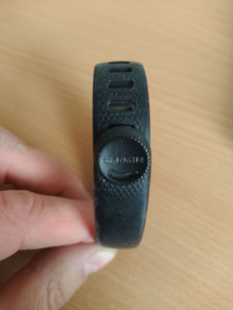 Фітнес-браслет Garmin Vivofit 3 Black - фото фото фото 1