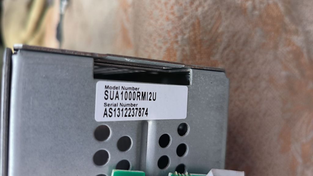 Безперебійник ДБЖ UPS APC Smart-UPS 1000VA USB RM 2U  (SUA1000RMI2U) - фото фото фото 4
