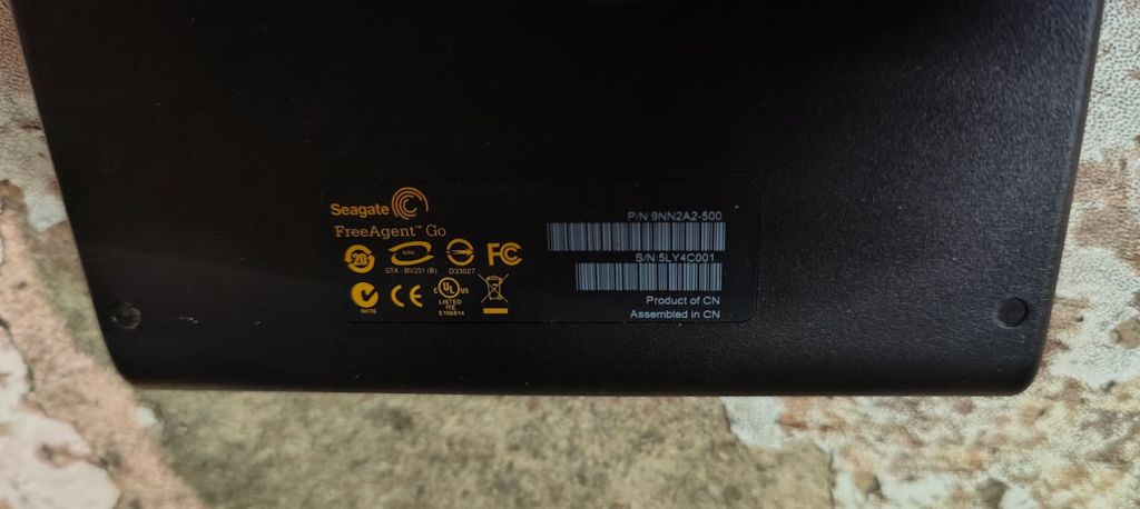 Карман для жесткого диска Seagate FreeAgent Go 9NN2A2-500 № 24150241 - фото фото фото 2