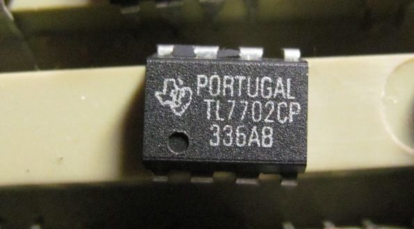 Микросхема TL7702CP  (DIP8) новые - фото фото фото 0