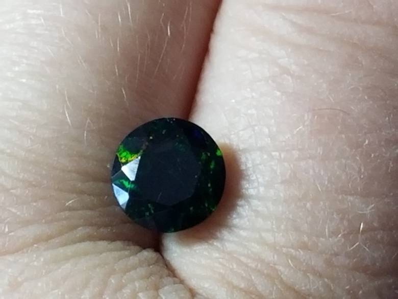 Черный опал 1.15 Ct   7.90 x 7.90 x 4.60 MM - фото фото фото 2