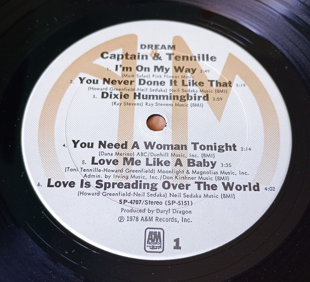 CAPTAIN AND TENNILLE Dream LP EX-/EX - фото фото фото 2