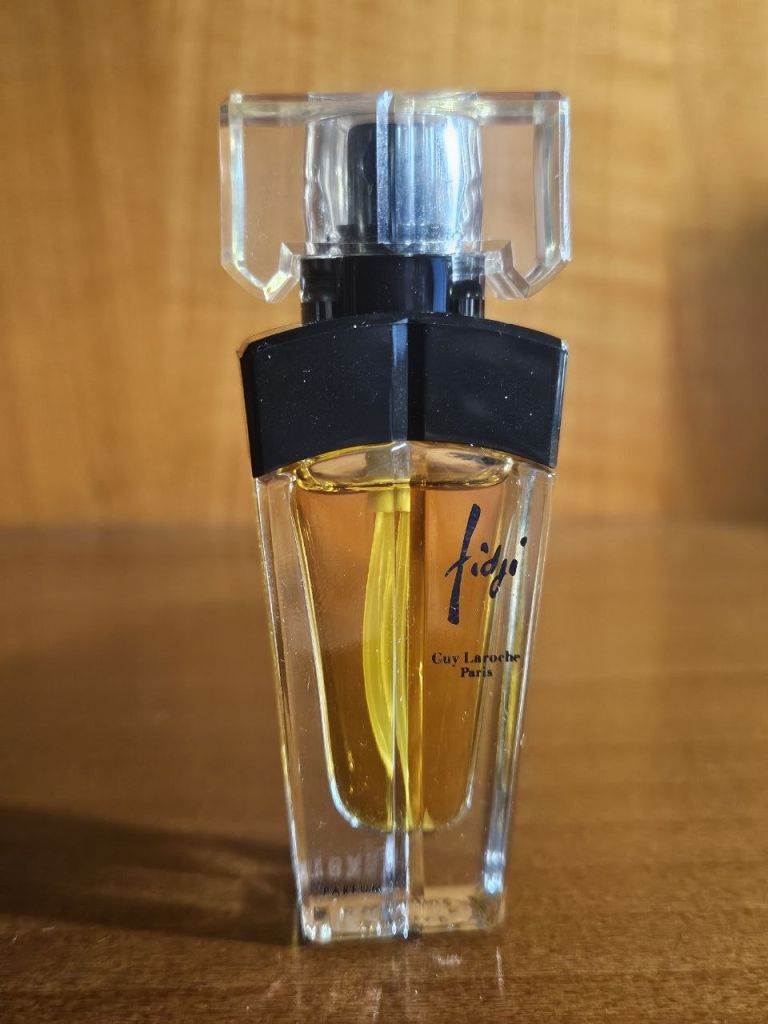 Fidji Guy Laroche 7,5ml Parfum Vapo - фото фото фото 5
