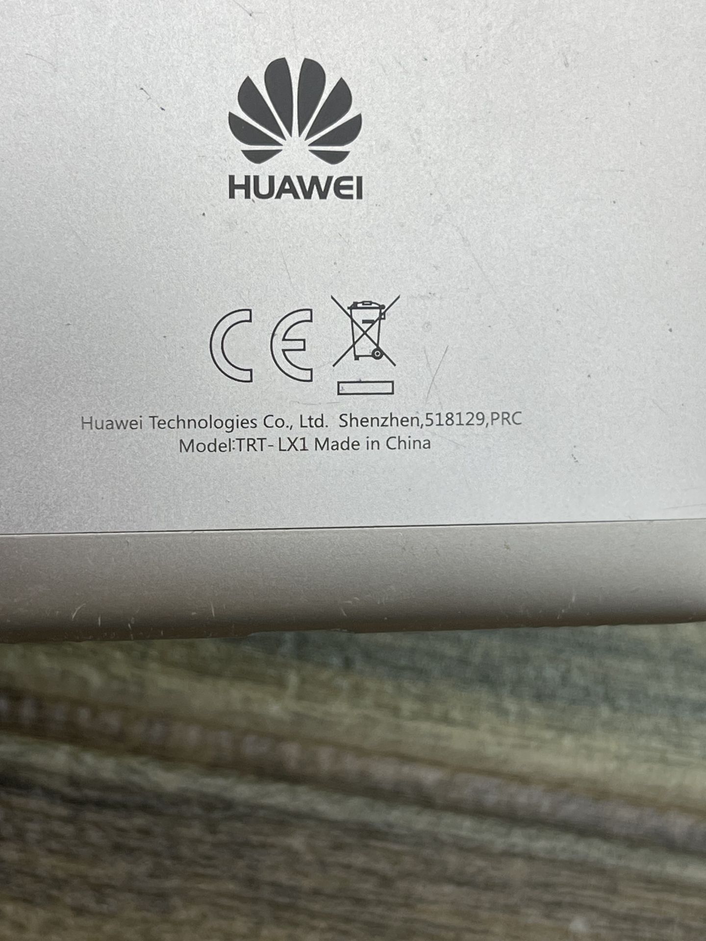 Телефон Huawei Y7- XL1 Gold - фото фото фото 3