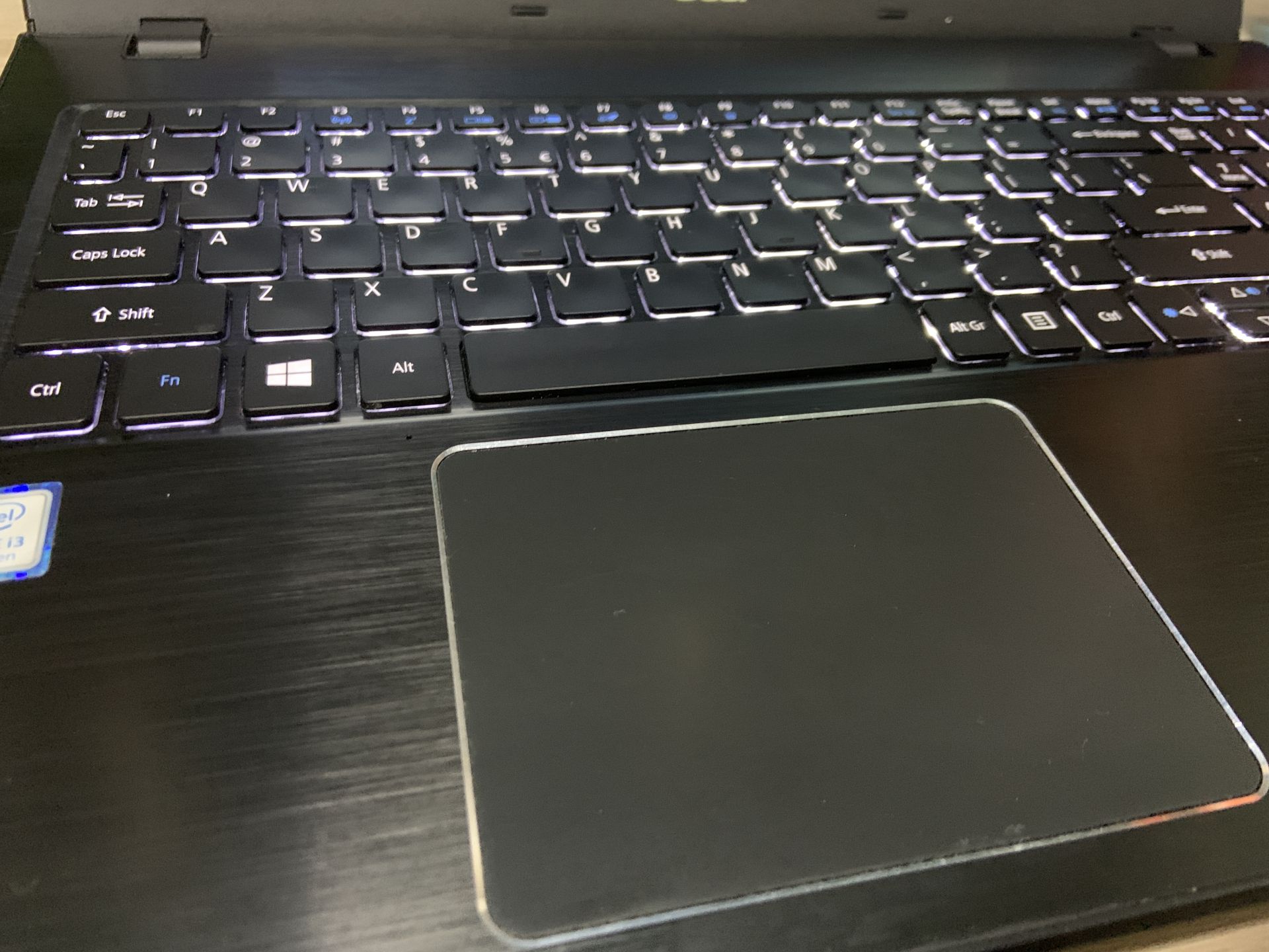 Acer Aspire E5-575 15.6 FULL IPS/i3-7100/8gb/256ssd/Intel HD - фото фото фото 2