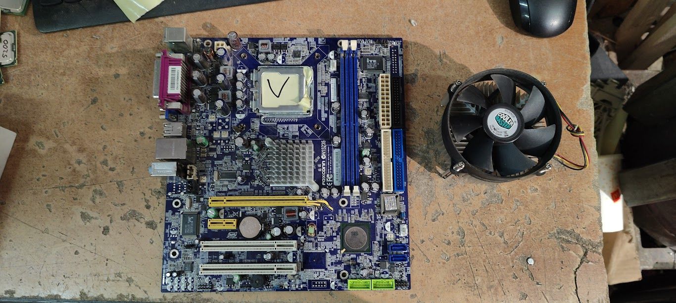 Мат. плата Foxconn 6627MA-RS2H LGA775 SiS 662 PCI-E+SVGA+LAN SATA RAID MicroATX 2DDR2 № 230105 - фото фото фото 0