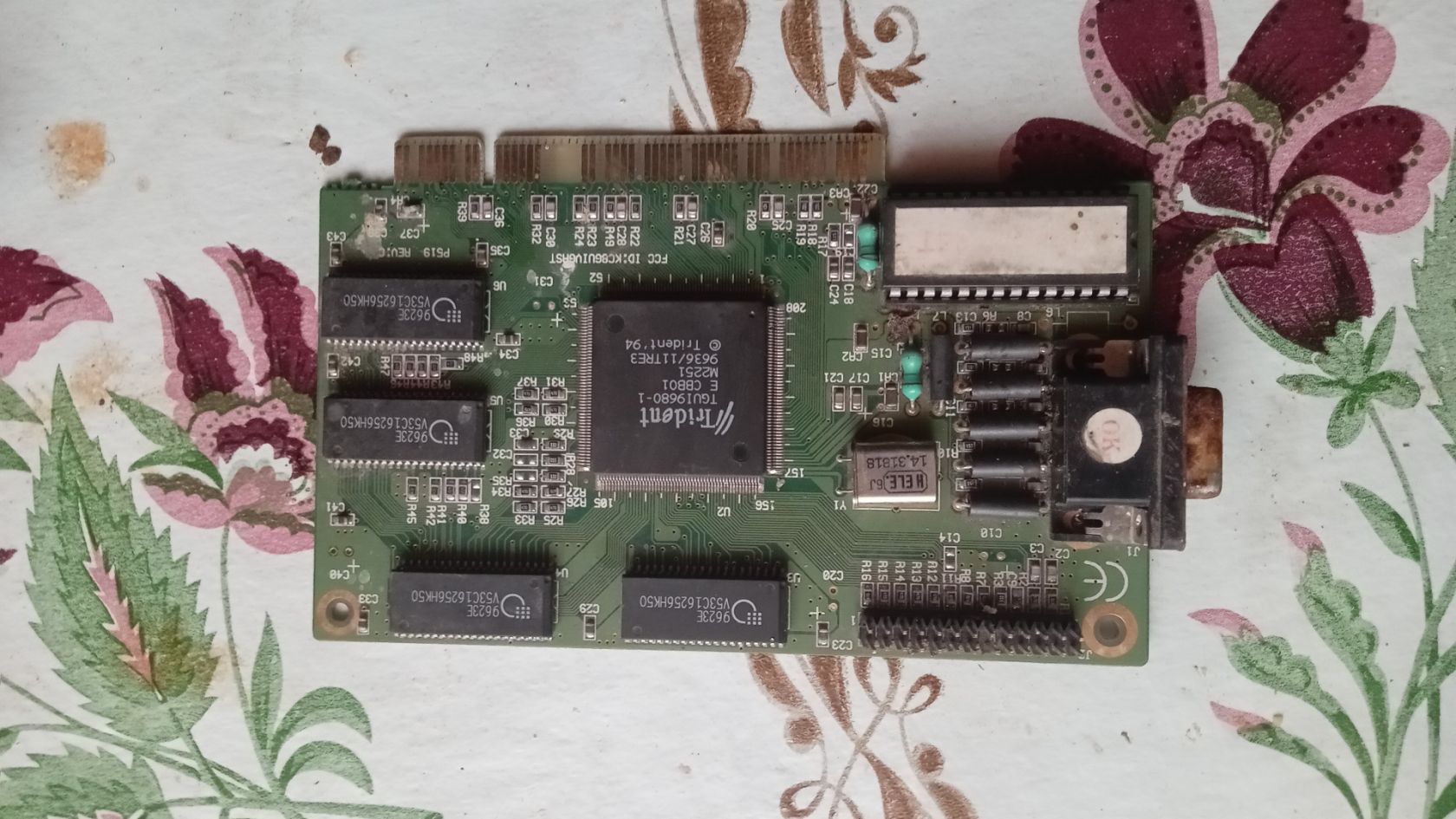 Ретро-ноутбук Dell Latitude CPx +3 видео  и 1 мультикарта! Раритет из 2000 года - фото фото фото 2