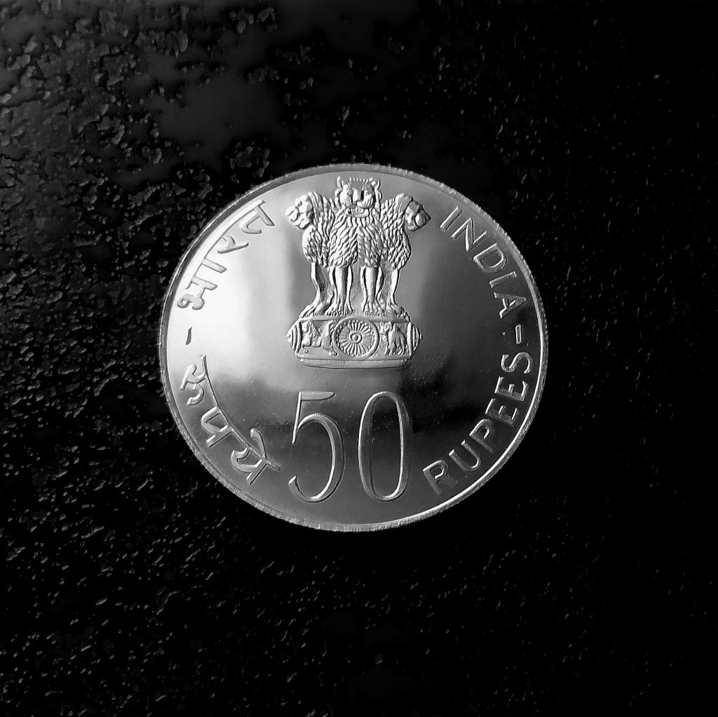50 РУПИЙ ИНДИЯ 1977 ФАО состояние UNC!!! серебро 34,7/500 ОЧЕНЬ РЕДКАЯ!!! - фото фото фото 1