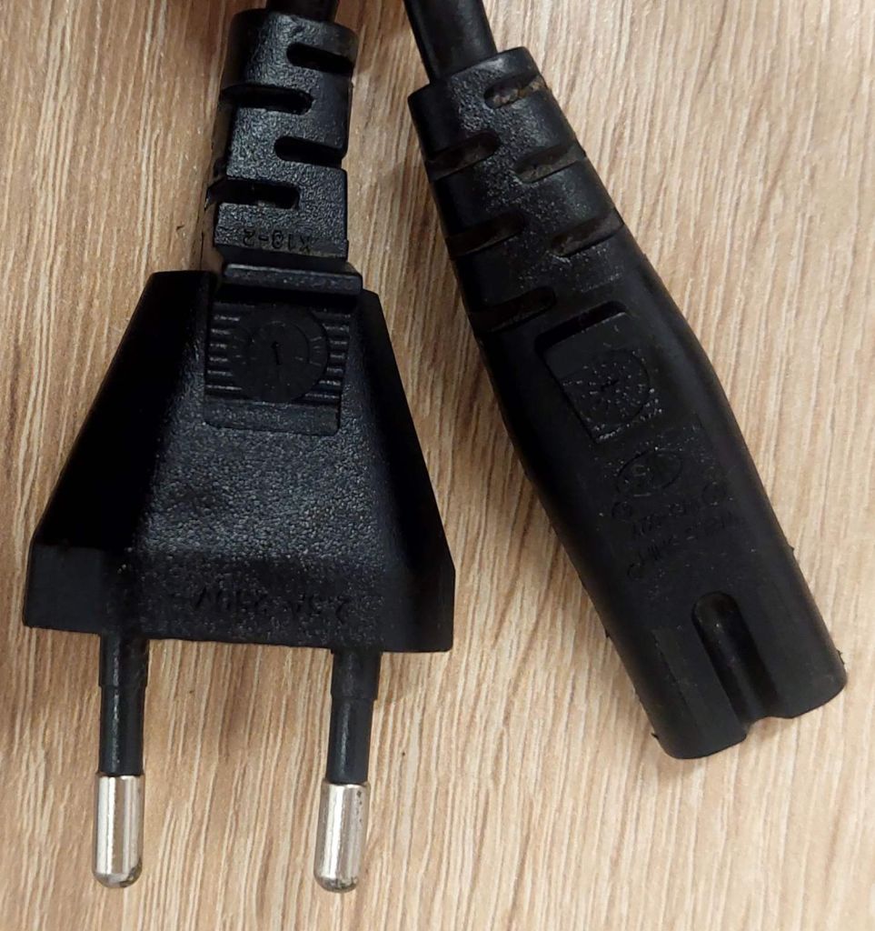 Оригінальний кабель для зарядки ноутбука Well Shin WS-006  2-Pin  2.5A 250V б/в / код.6445 - фото фото фото 1