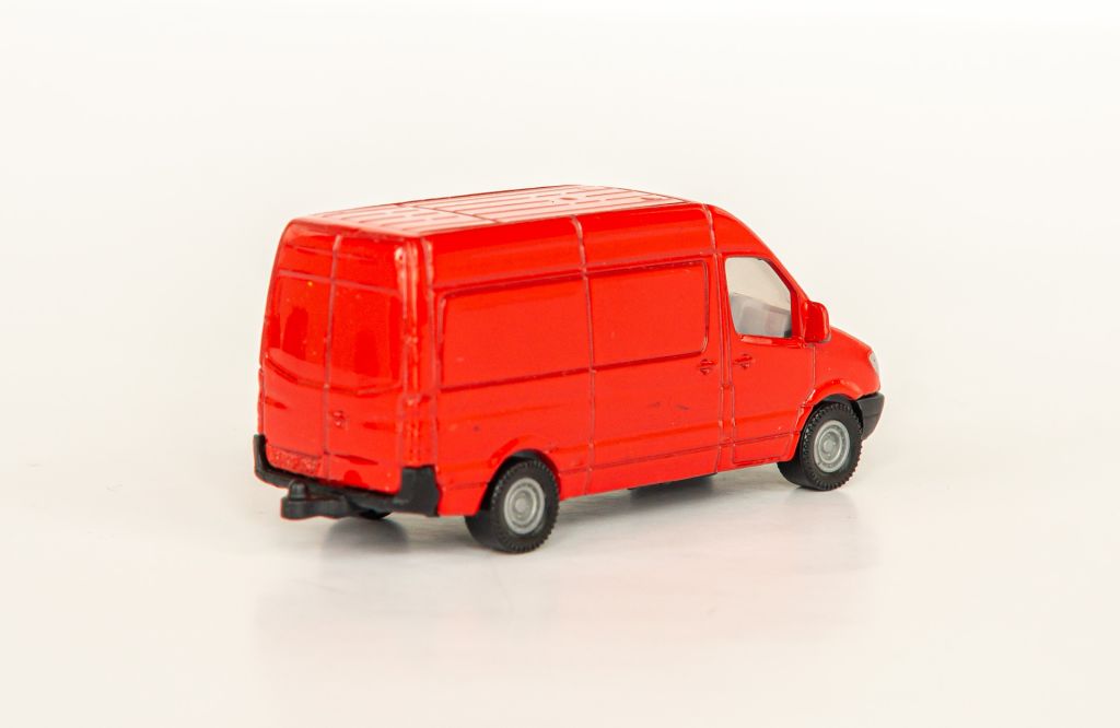 1:55 Mercedes Benz Sprinter Van red, Siku #1667 - фото фото фото 2