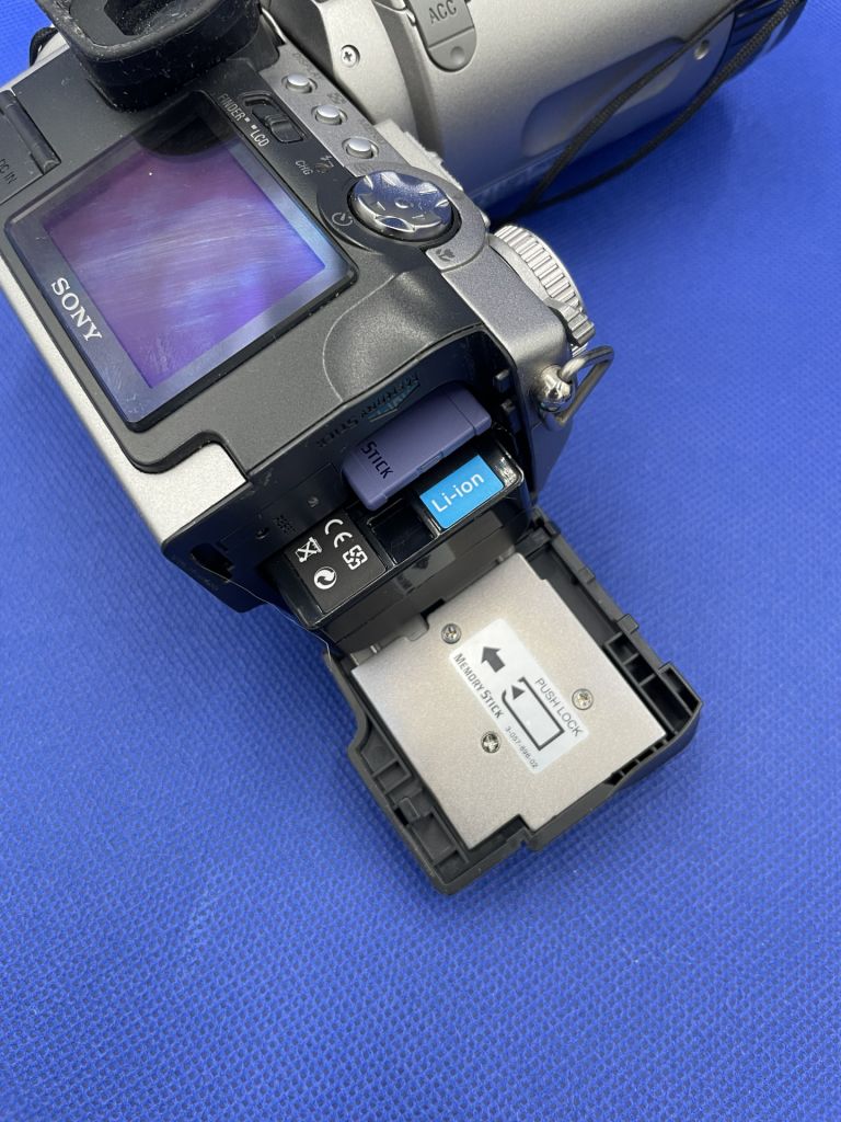 Винтажная цифровая камера SONY DSC-F707  (Japan) - фото фото фото 4