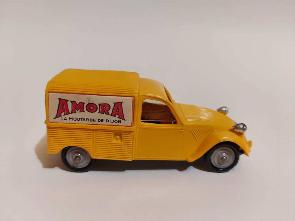 Norev 1:43  (plastic) Citroen 2 CV Cle - фото фото фото 5