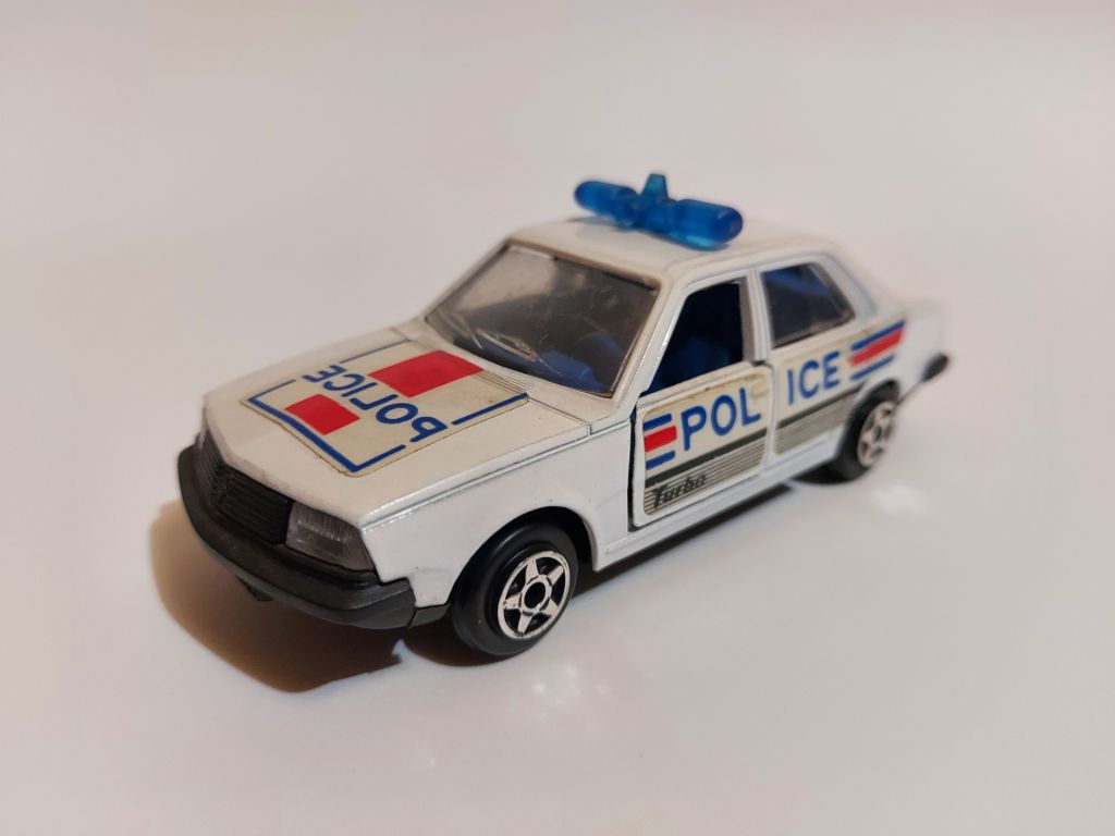 Norev 1:43 Renault 18 TL "Police" - фото фото фото 1