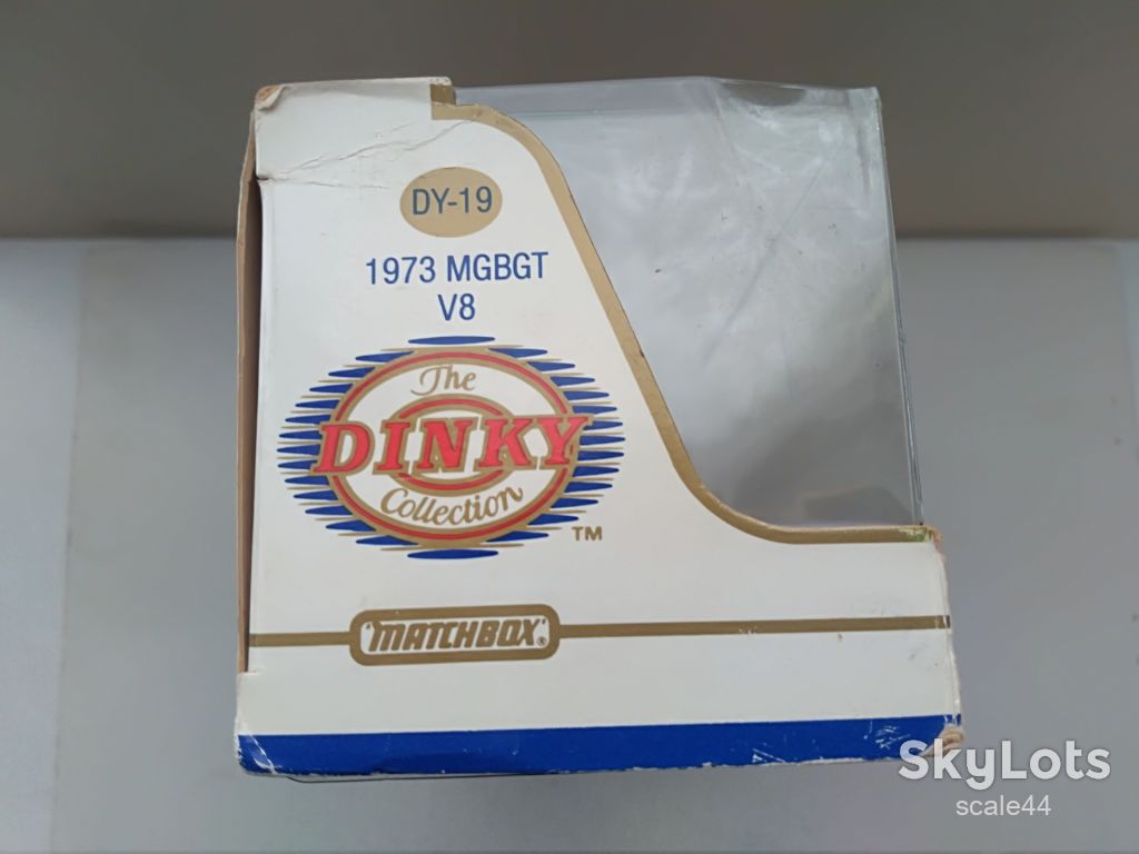 MGB GT V8 1973.Dinky.1/43 - фото фото фото 7
